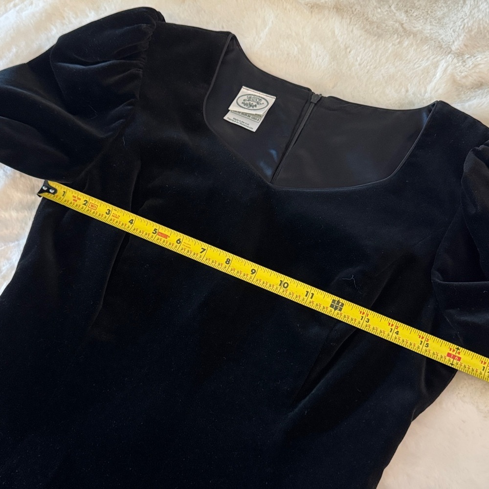 Vintage Laura Ashley Black Velvet Dress Puff Sleeve Romantic Mini Dress - Picture 11 of 15